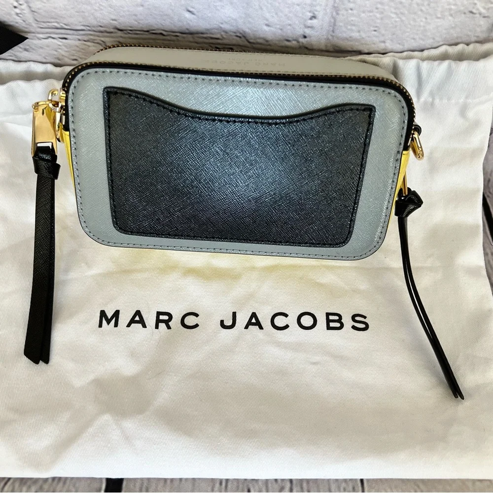 BNWT!  Marc Jacobs THE SNAPSHOT Crossbody Bag (New Rock Grey Multi) - Picture 5 of 11